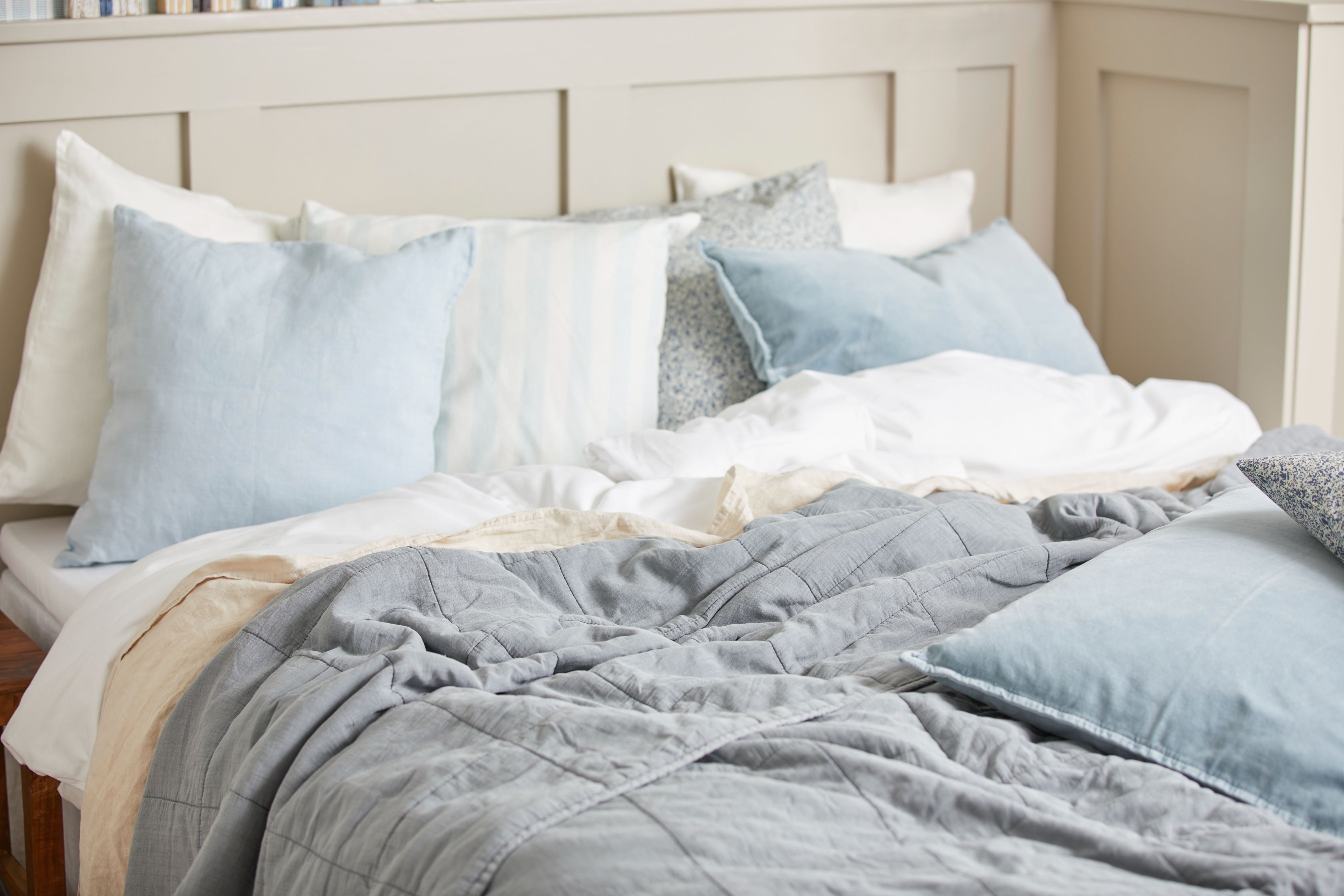 Tyynynpäällinen, raidallinen sininen/valkoinen