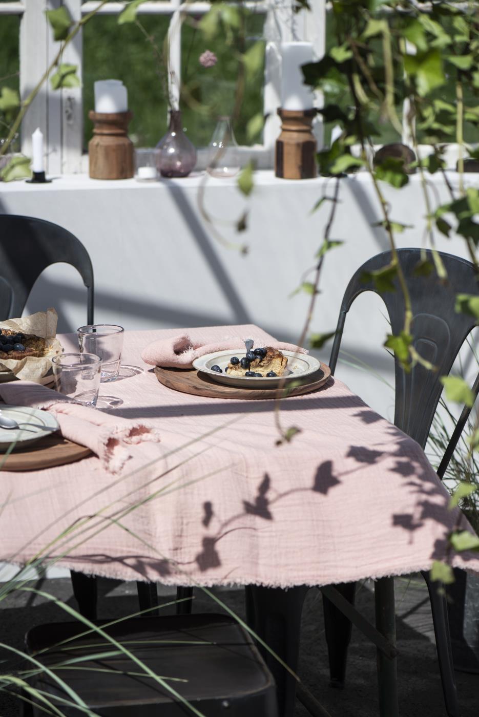 Torkkupeitto/pöytäliina vaaleanpunainen, Ib Laursen