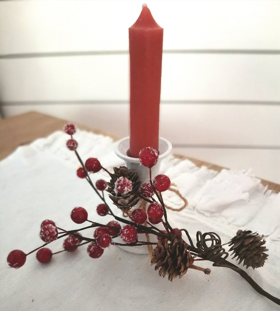 Lyhyt kruunukynttilä 11cm, christmas red, Ib Laursen